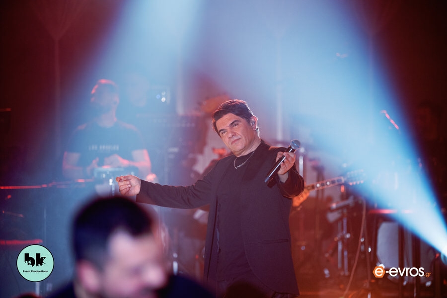 Η Αλεξανδρούπολη τραγούδησε με τον Νίκο Κουρκούλη στην «Νεράιδα» Η Αλεξανδρούπολη τραγούδησε με τον Νίκο Κουρκούλη στην «Νεράιδα»