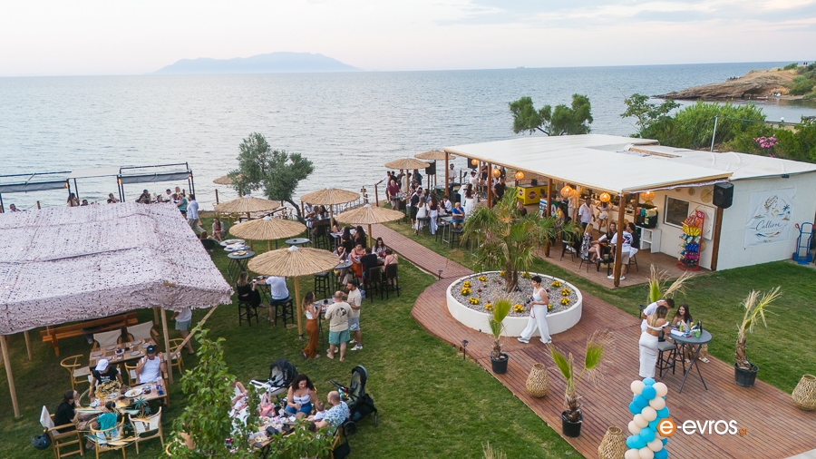 Το Calliroe Beach Bar άνοιξε την αυλαία του καλοκαιριού με ένα εντυπωσιακό Opening Party Το Calliroe Beach Bar άνοιξε την αυλαία του καλοκαιριού με ένα εντυπωσιακό Opening Party